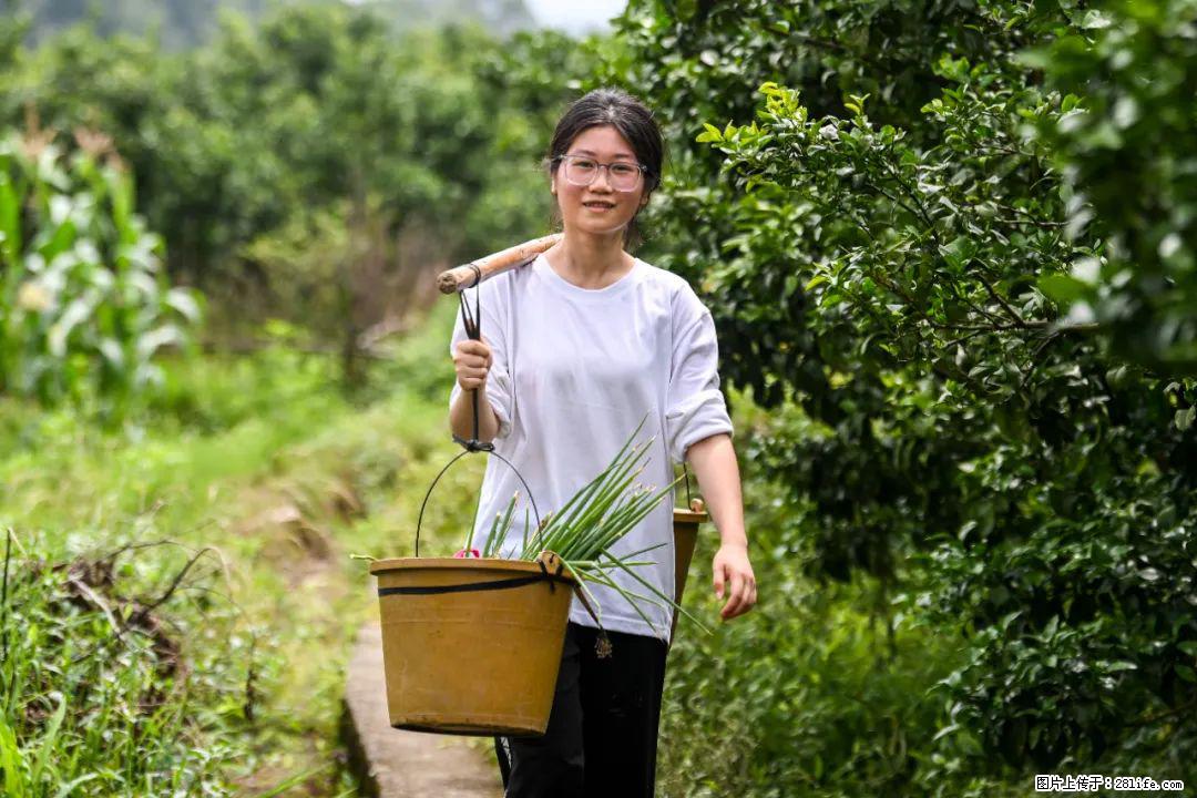 全网追的“扁担女孩”，找了一份暑假工，时薪12元 - 赣州生活资讯 - 赣州28生活网 ganzhou.28life.com