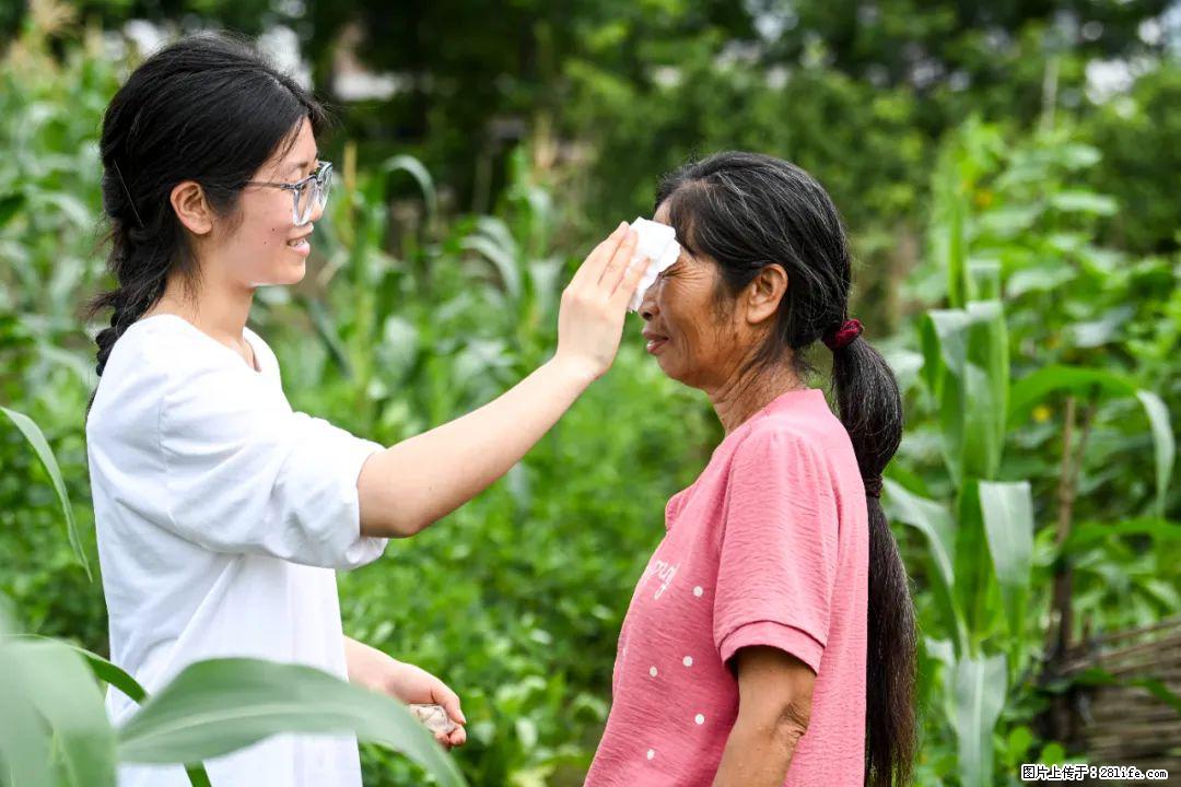 全网追的“扁担女孩”，找了一份暑假工，时薪12元 - 赣州生活资讯 - 赣州28生活网 ganzhou.28life.com